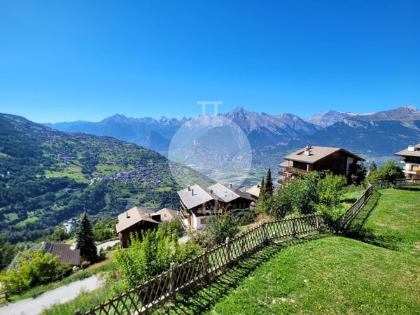Charmant appartement 3.5 pièces entièrement rénové avec vue sur les montagnes 4