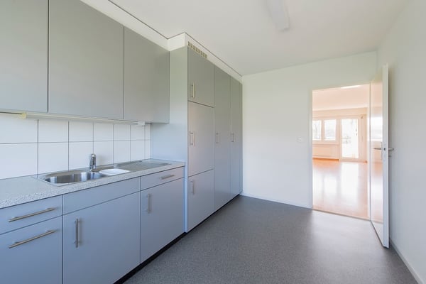 Helle 4.5 Zimmer-Wohnung 4