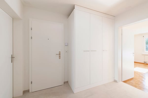 ***3'ZWG**BRAND-Neue Küche und Bad**30m2 Wo/Essen**14m2 Balkon 5