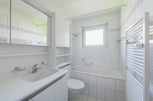 ***3'ZWG**62m2**grosser Balkon*** 8