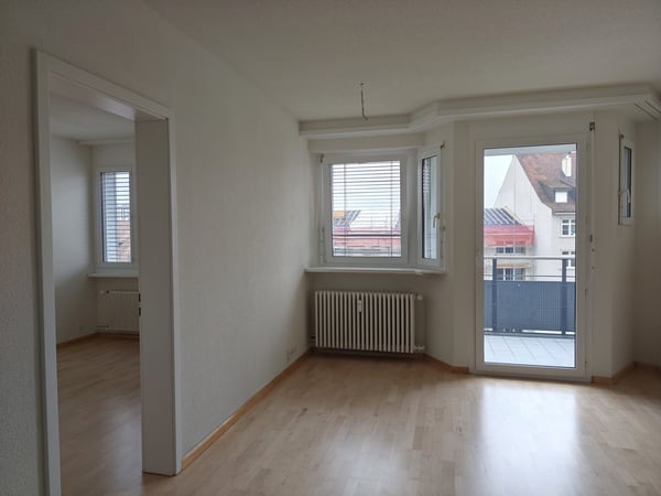 Ruhige Seitenstrasse nähe Universität und Kantonsspital 3