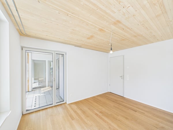 Familienfreundliche 3.5-Zimmer-Neubauwohnung mit Kindergarten im Areal 7