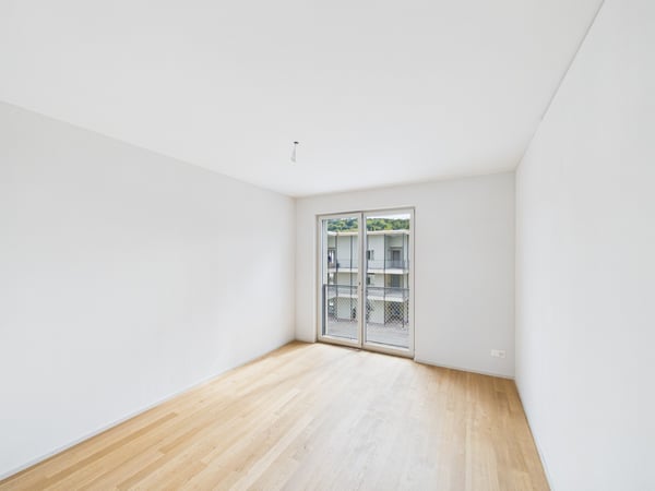 Familienfreundliche 3.5-Zimmer-Neubauwohnung mit Kindergarten im Areal 9