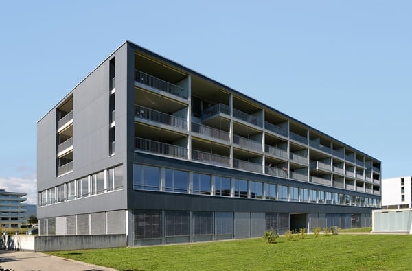 REJOIGNEZ UN PÔLE MEDICAL VARIE ET BIEN IMPLANTE 1