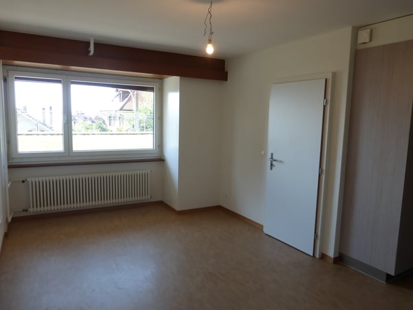 CE STUDIO LUMINEUX SAURA VOUS COMBLER 2