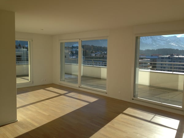 GRANDE TERRASSE ACCESSIBLE DEPUIS TOUTES LES PIECES ! 2