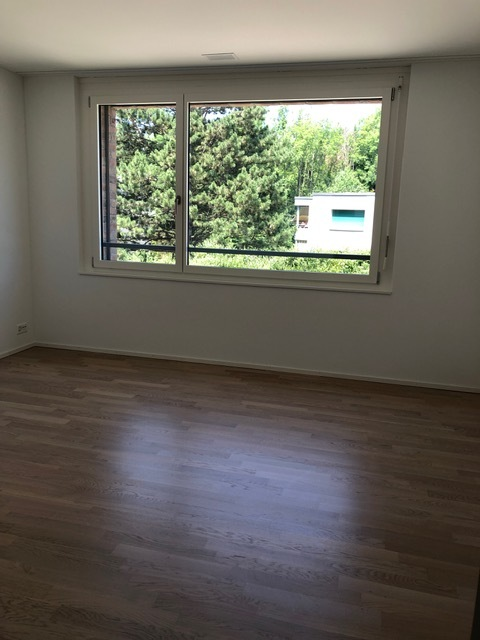 Grosszügige, helle Wohnung mit Balkon und 2 Nasszellen 8