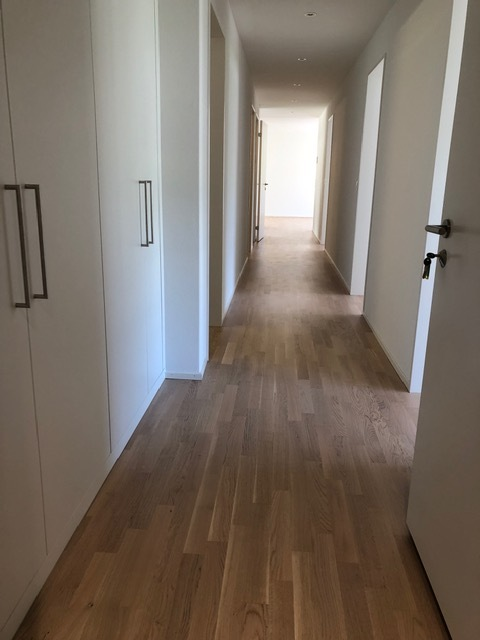 Grosszügige, helle Wohnung mit Balkon und 2 Nasszellen 7