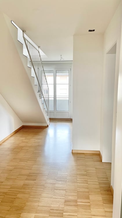 2-stöckige Wohnung, zusätzlich interner Estrich 56 m2 im OG 7