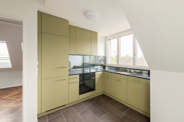 Moderne Dachwohnung mit Quartiercharakter 3