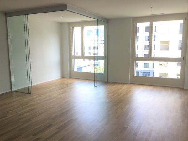 grosszügige 2.5-Zimmerwohnung an zentraler Lage 7