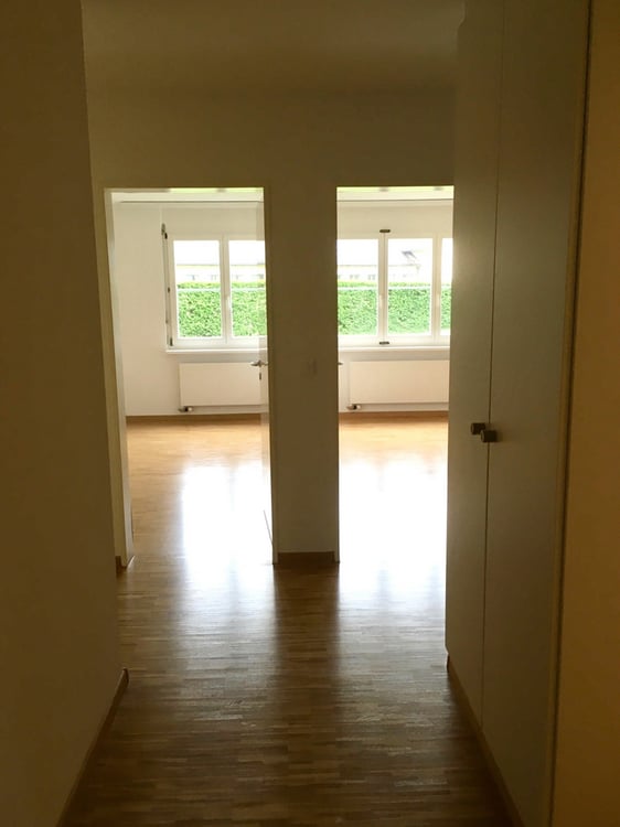 Moderne 3 1/2-Zimmerwohnung mit 2 Nasszellen und Sitzplatz 8