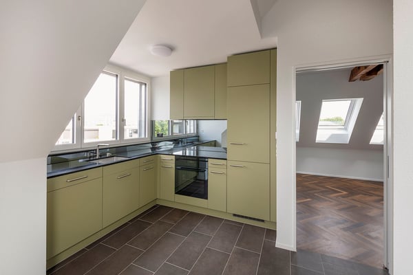 2 Zimmer-Dachwohnung mit Quartiercharakter 3