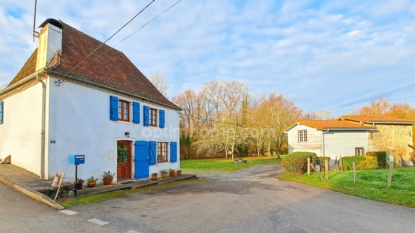 Proche de SAINT PALAIS (64) 1