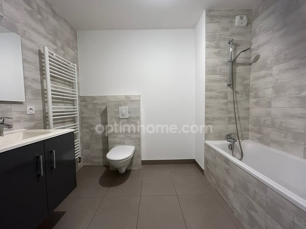 SAINT-LOUIS NEUWEG, résidence de Standing, superbe appartement rez de 13