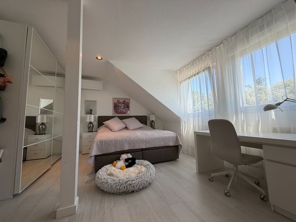 Duplex d'exception aux portes de la Suisse - Terrasse, jardin, vue 13