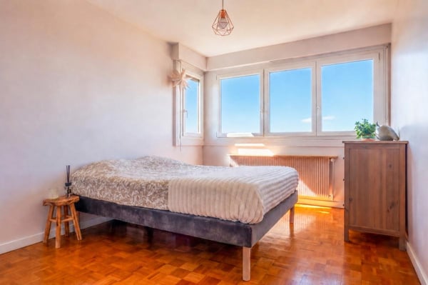 Attique traversant - Vue panoramique Mont-Blanc & Jura - 101 m² - 7