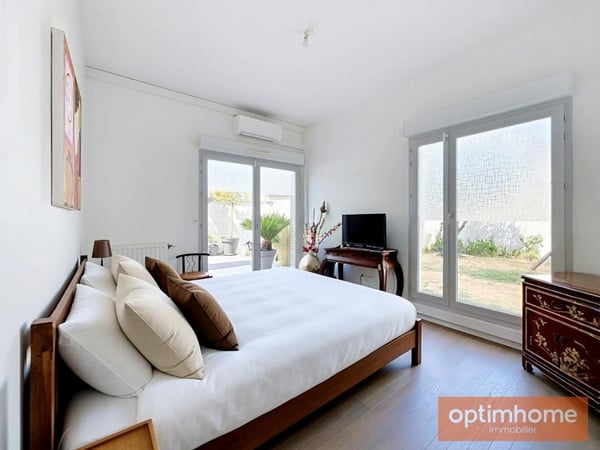 EXCLUSIVITE : VILLEJUIF - 77 M² + 120 M² DE TERRASSE & JARDIN ESPRIT 7