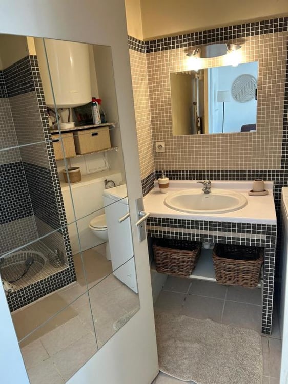 Studio meublé tout équipé avec grande terrasse 9