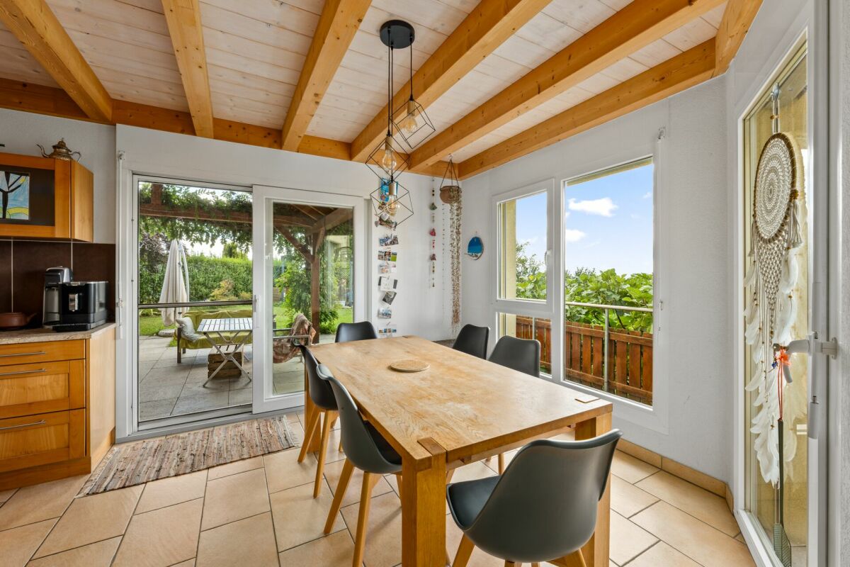 Magnifique villa d'architecte de 7.5 pièces à 7 minutes de Grandson