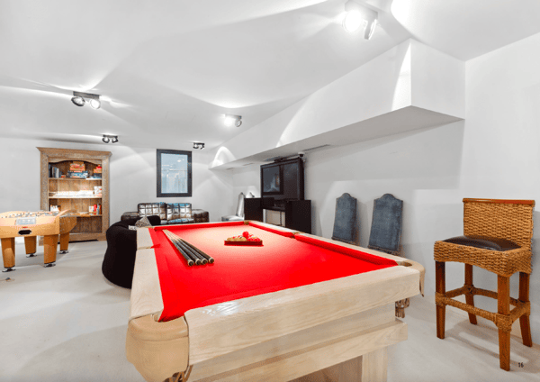 Chalet d'exception de 1 788 m2 à Crans-Montana 9