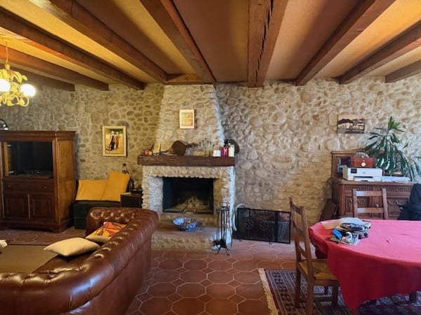 Maison de village à FORT potentiel de valorisation 1