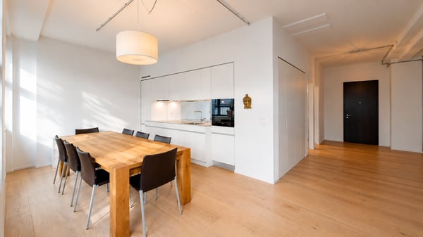 Loft design de 2,5 pièces | 104 m² | Au calme sur cour intérieure | Zürich-Altstetten 4