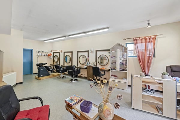 Commerce à vendre ? 46 m² ? Centre de Zinal 5