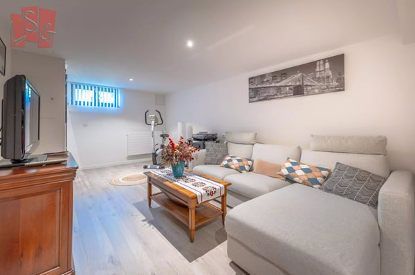 Belle villa familiale de 152 m² à Challex avec piscine 7
