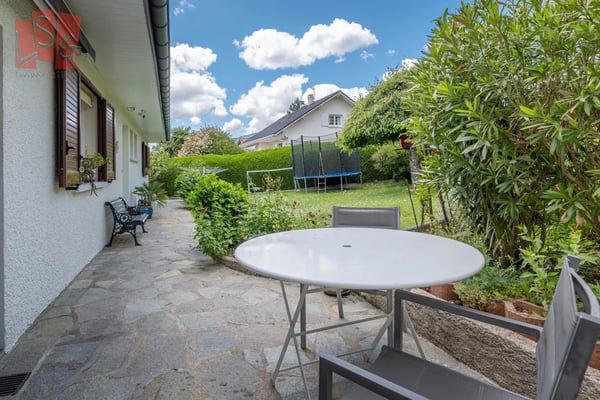 Belle villa familiale de 152 m² à Challex avec piscine 2