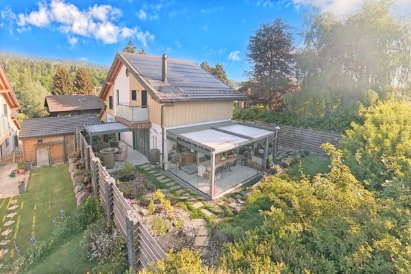 Villa moderne de 4 chambres à Saint-Cergue 1
