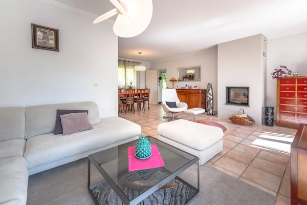 Belle villa familiale de 152 m² à Challex avec piscine 4