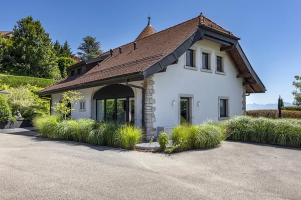 Magnifique propriété de prestige avec espace bien-être à Givrins 4