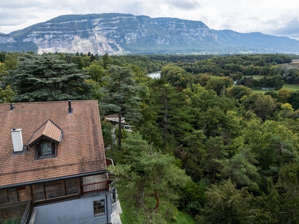 Maison d'architecte à Conches, entre nature, lumière et vue panoramique 3