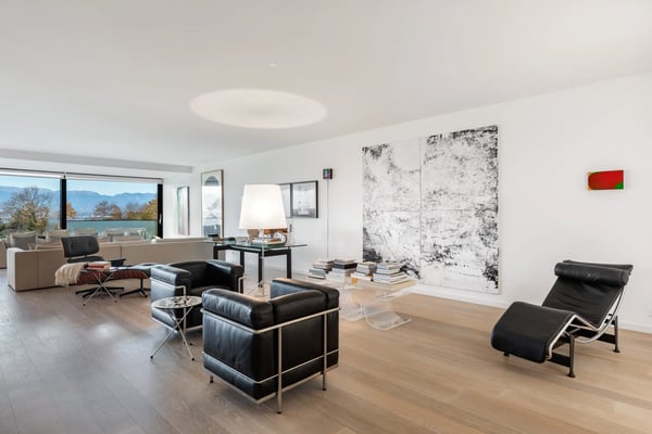 Grand appartement avec vue à Corsier 4