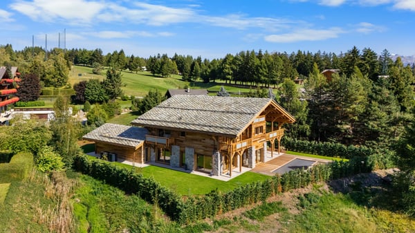Chalet d'exception en bordure du Golf 12
