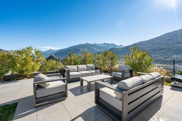 Une signature architecturale sur les hauteurs de Sion 8
