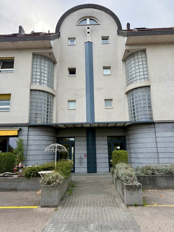 Place de parc intérieure - Centre de Gland 1