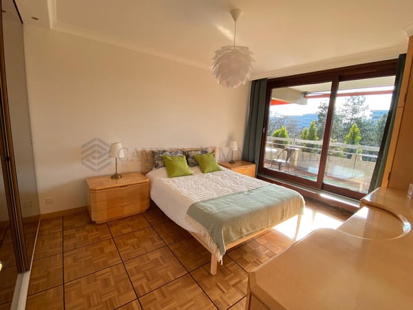 OPPORTUNITÉ POUR INVESTISSEURS !!! Superbe 1.5 pièces rénové 4