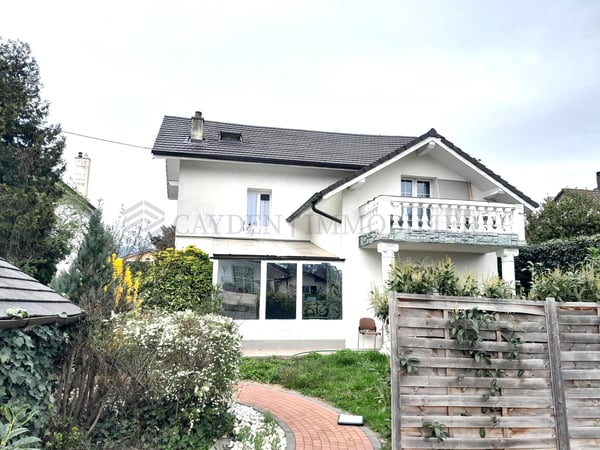 Exclusivité ! Immeuble de rendement de 6 logements 8