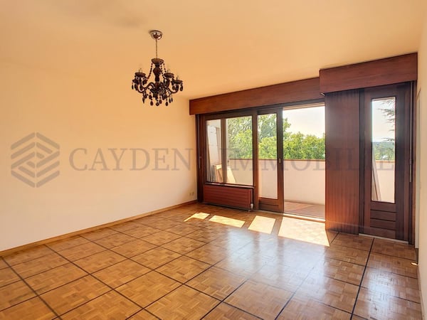 Opportunité pour investisseurs : studio loué très bien situé à Frontenex 4