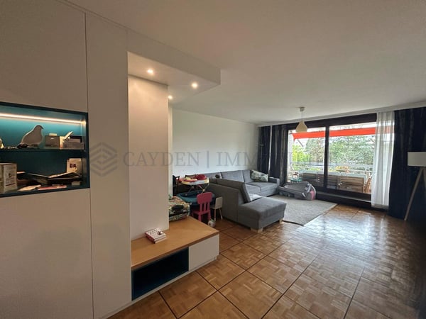 OPPORTUNITÉ POUR INVESTISSEURS !!! Superbe 1.5 pièces rénové 2