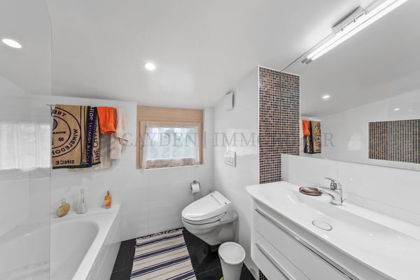 Charmante villa jumelée Minergie avec superbe jardin arboré ! 11