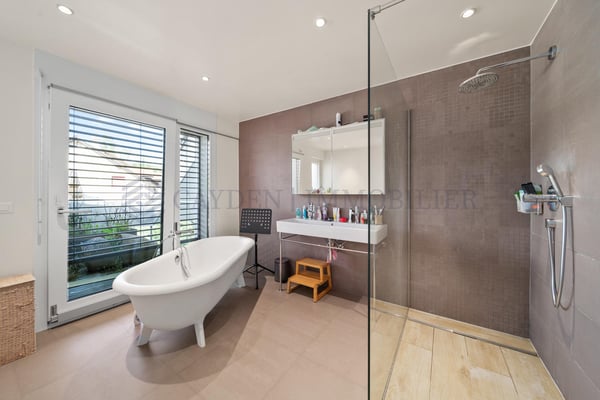 Superbe 1.5 pièces face au lac 12