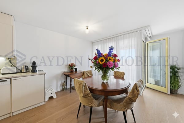 Avantage Casatax ! Joli 1 pièces avec vue dégagée sur le Jura 2