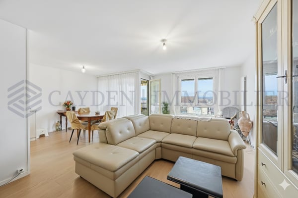 Avantage Casatax ! Joli 1 pièces avec vue dégagée sur le Jura 3