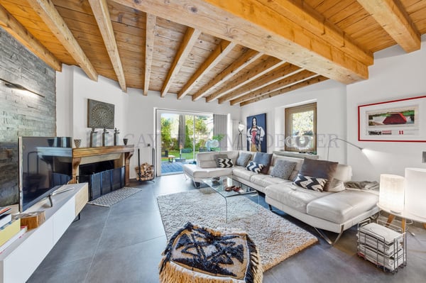 Proche de Bernex - Maison du XVIIIème siècle, superbement rénovée 4