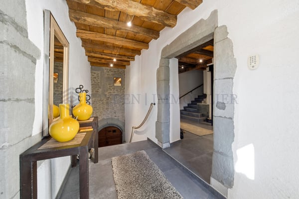 Proche de Bernex - Maison du XVIIIème siècle, superbement rénovée 10