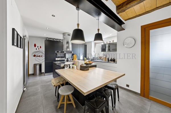 Proche de Bernex - Maison du XVIIIème siècle, superbement rénovée 7