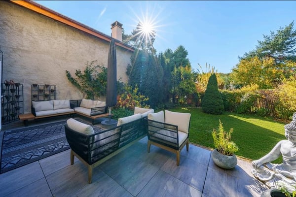 Proche de Bernex - Maison du XVIIIème siècle, superbement rénovée 8